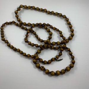 Plunder wooden beaded necklace with vintage vibe